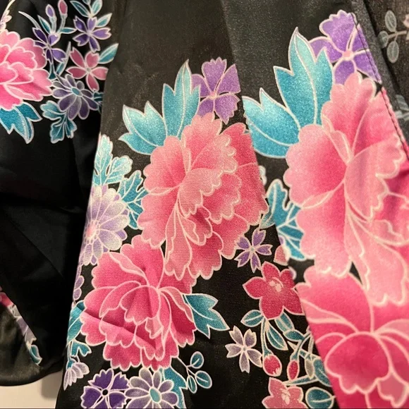 Floral Robe - Picture 3 of 4